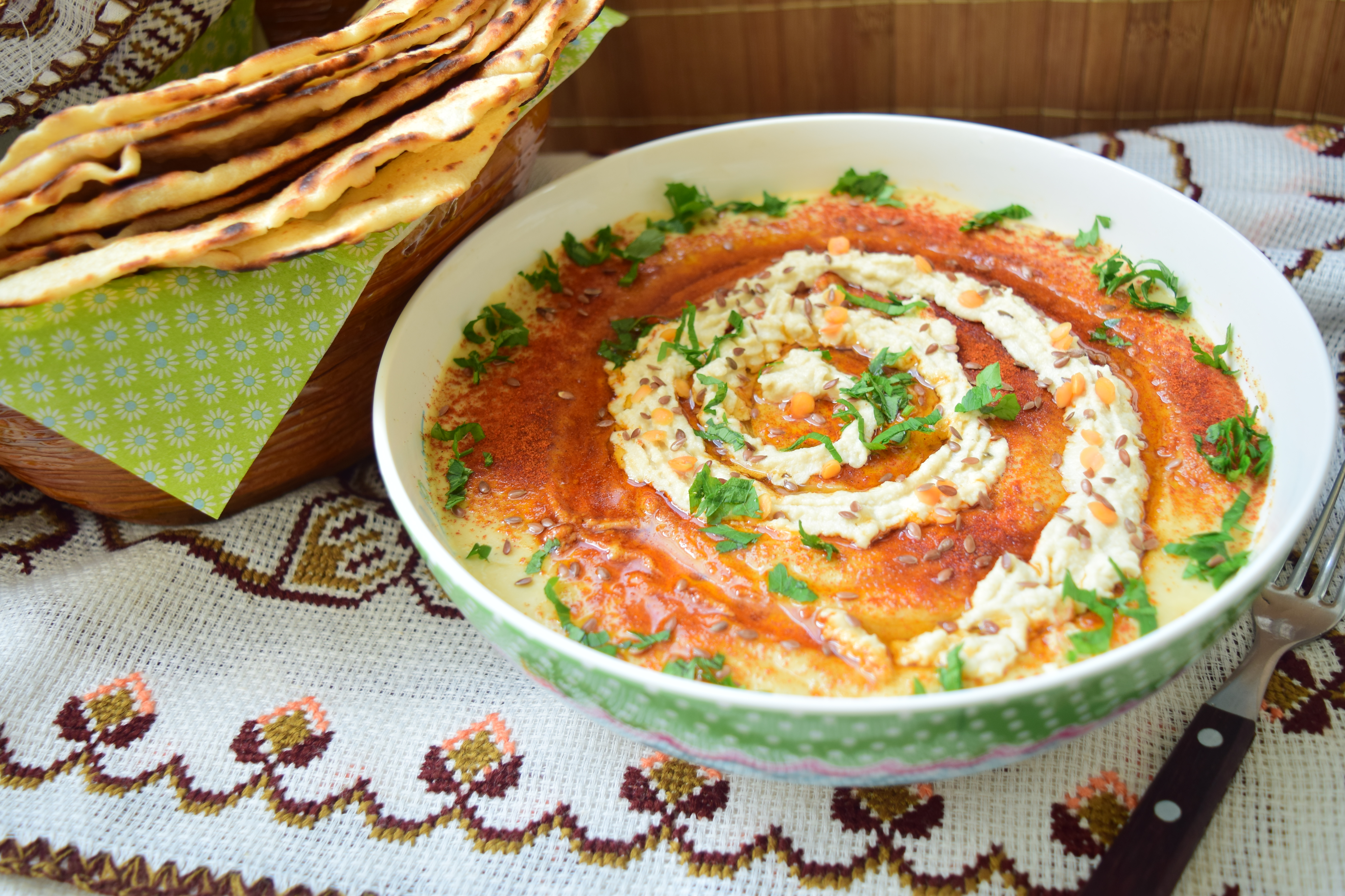 Hummus de linte rosie cu pasta de caju