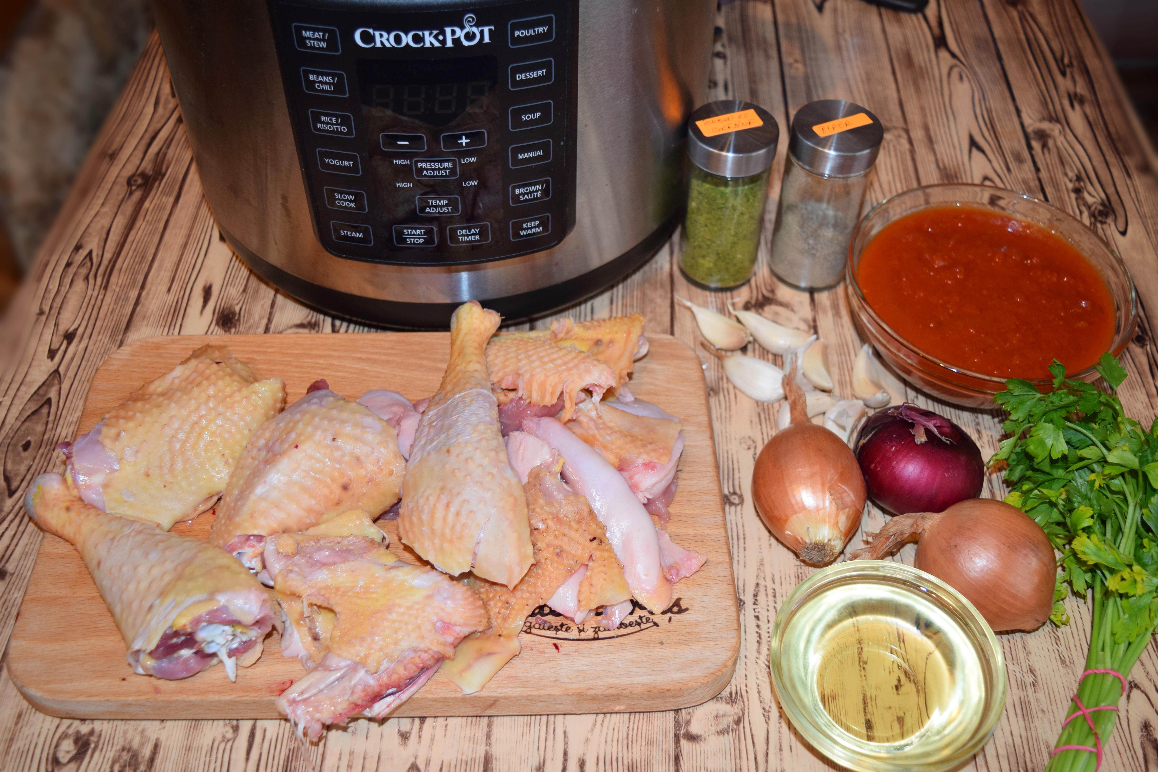 Ostropel de pui la Multicooker Crock-Pot Express cu gatire sub presiune