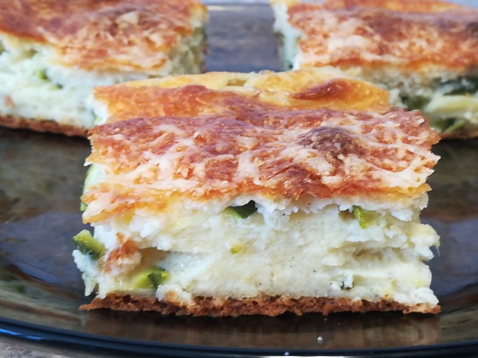 Aperitiv tarta cu zucchini