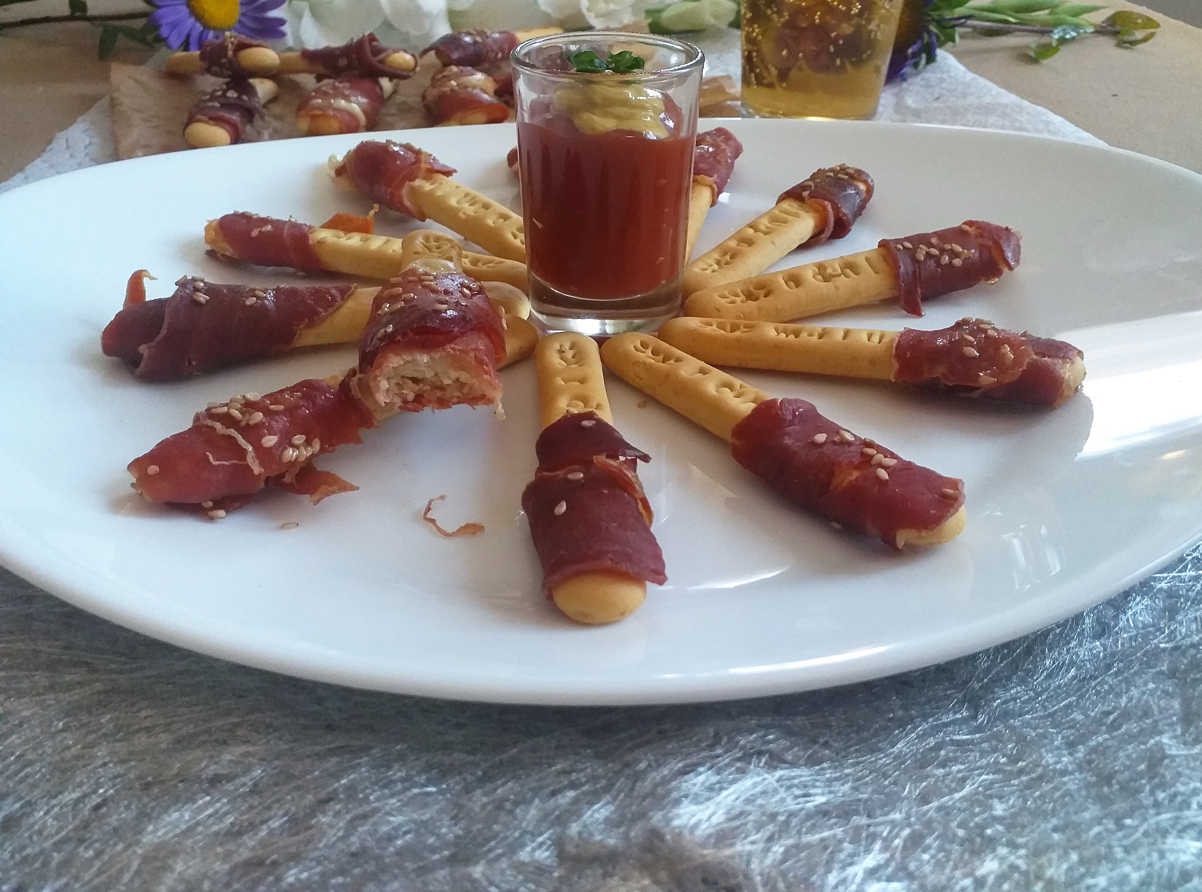 Aperitiv grisine cu jambon