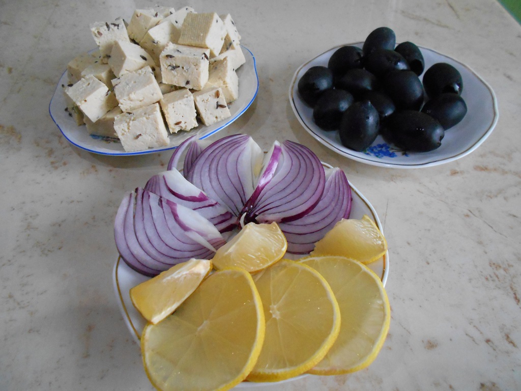 Salata de rosii cu branza tofu