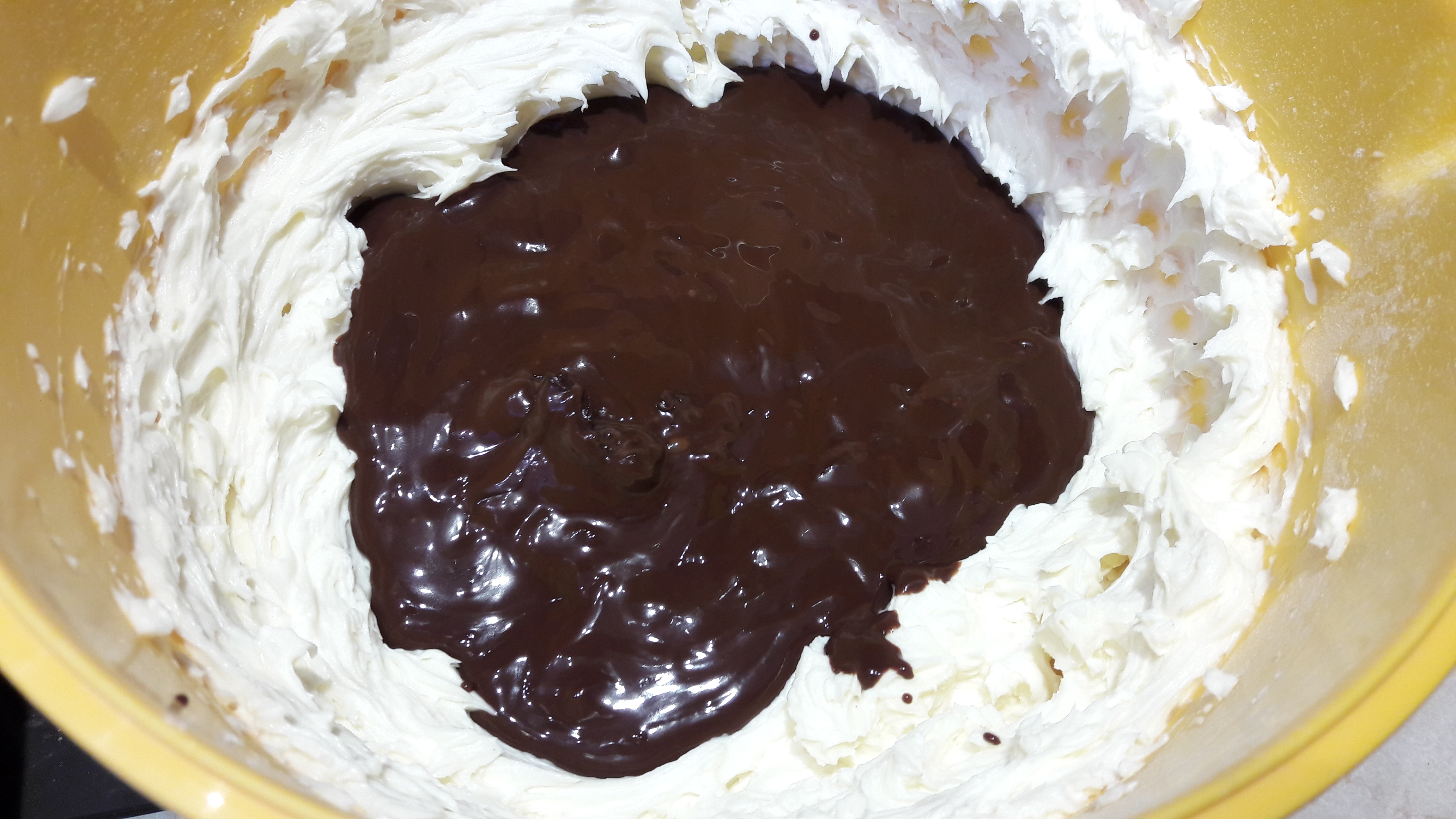 Desert cheesecake cu ciocolata neagra