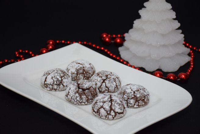 Desert chocolate crinkles