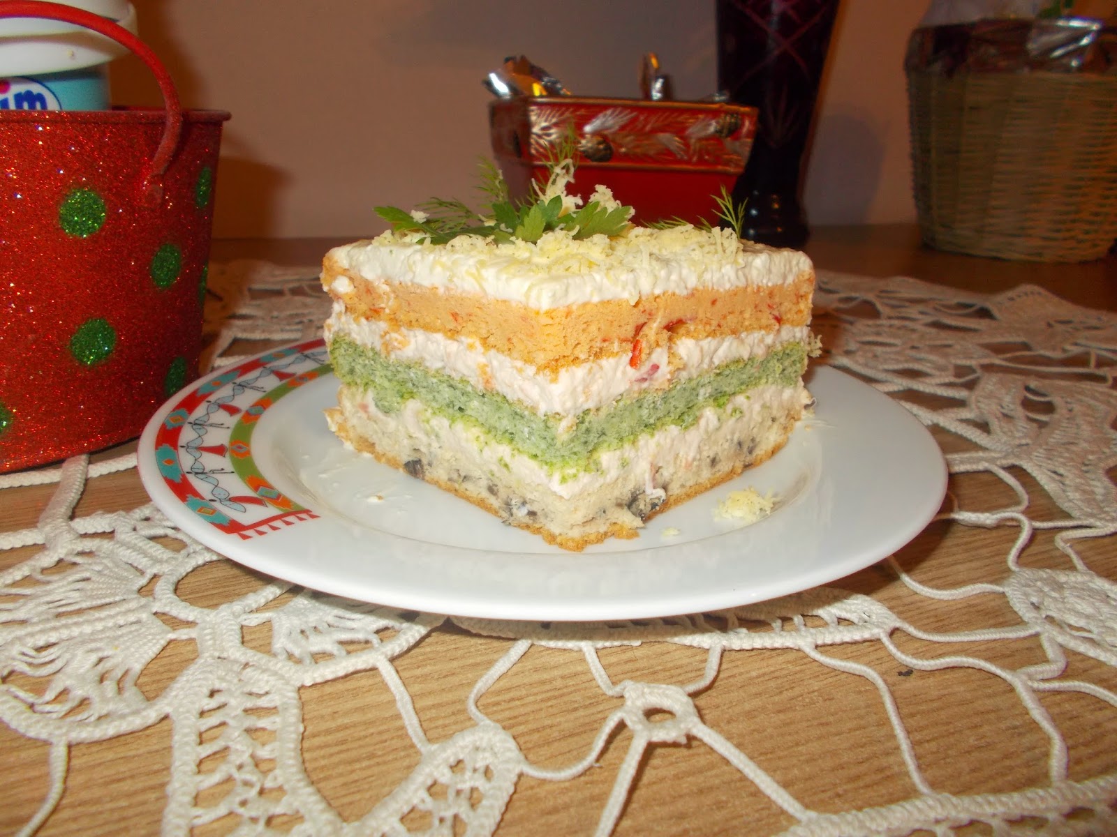 Aperitiv tort cu crema de branza si somon