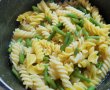 Salata calda cu fusilli, fasole verde si carnita de vitel-4