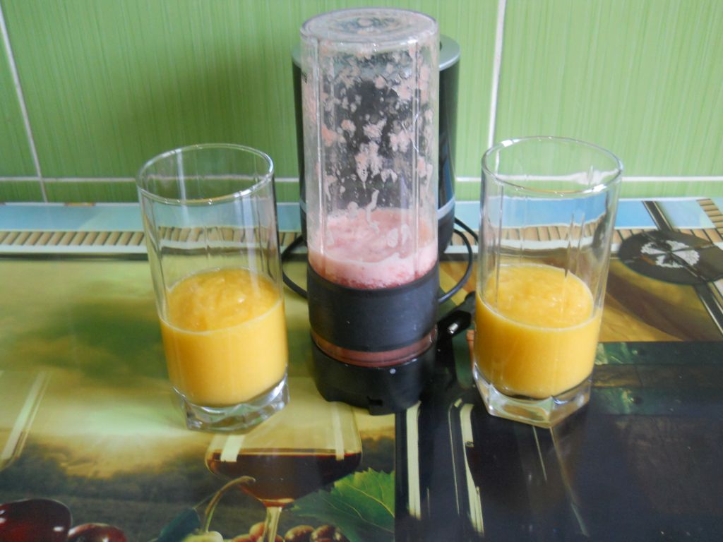 Smoothie de grapefruit, portocala si mar