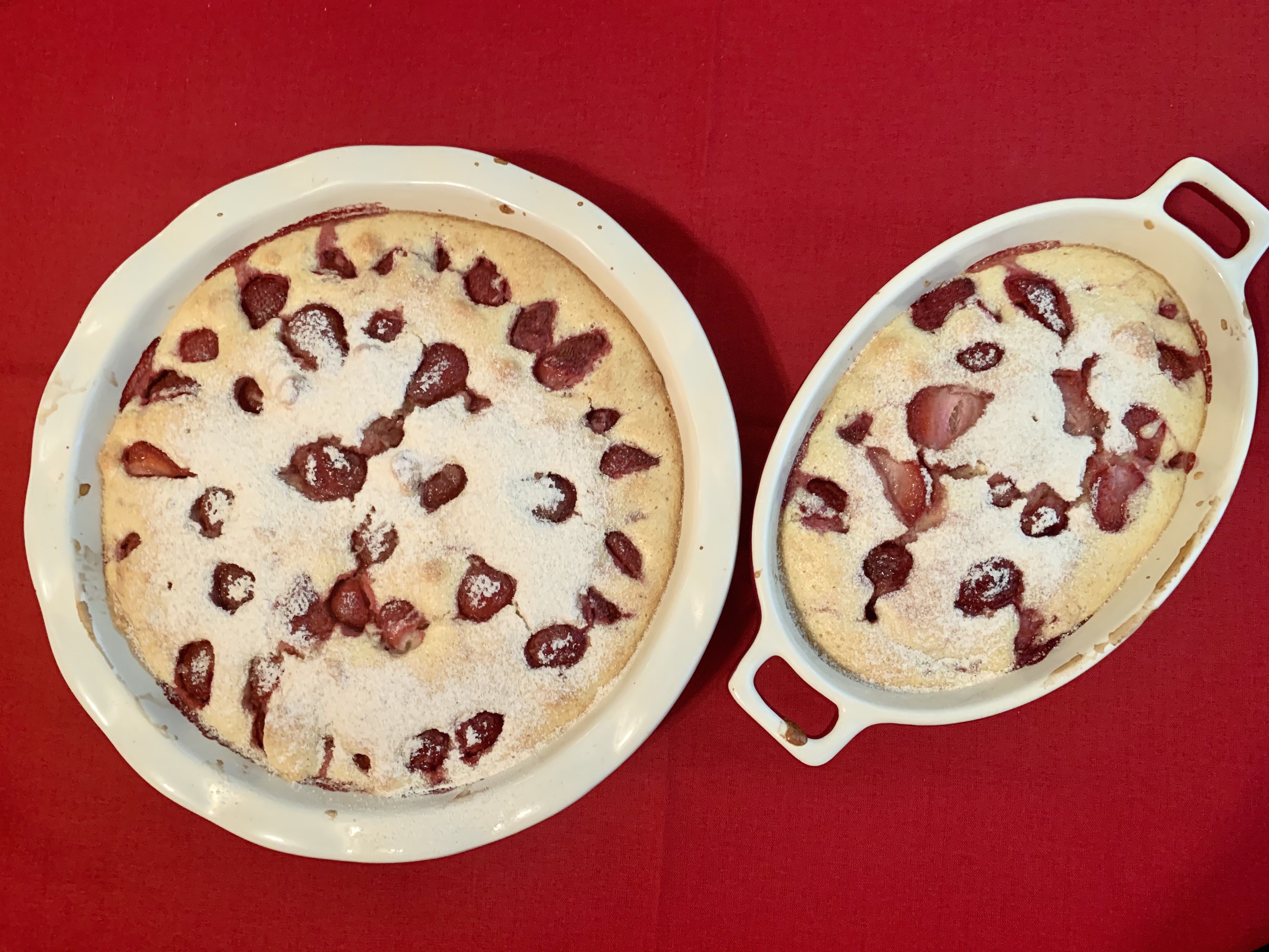 Desert tarta cu capsuni si faina de migdale