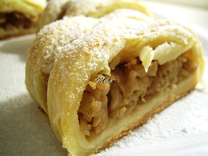 Strudel cu mere