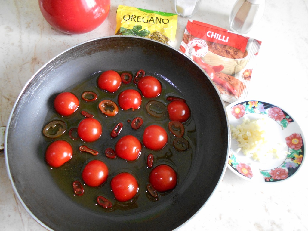 Penne cu sos Arrabbiata