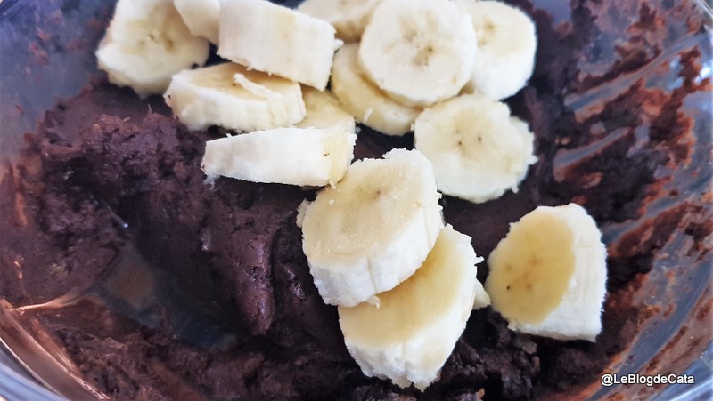 Desert prajitura cu ciocolata, banana si piureu de dovleac (fara gluten)