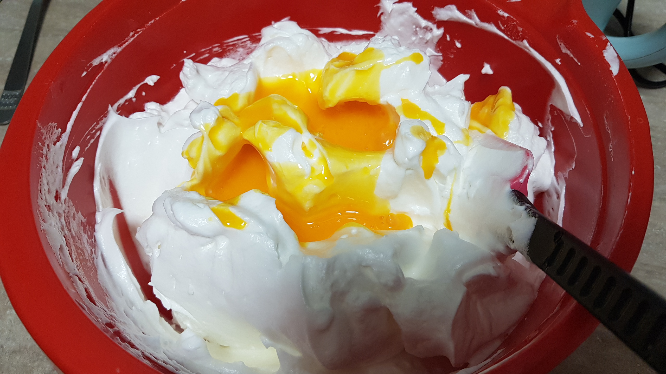 Tort cu crema de mascarpone si ciocolata - Desert delicios si aromat