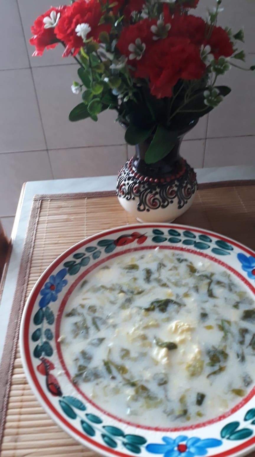 Reteta de Supa de salata verde, varianta simpla si rapida