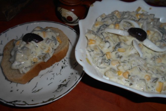 Salata de ciuperci cu porumb