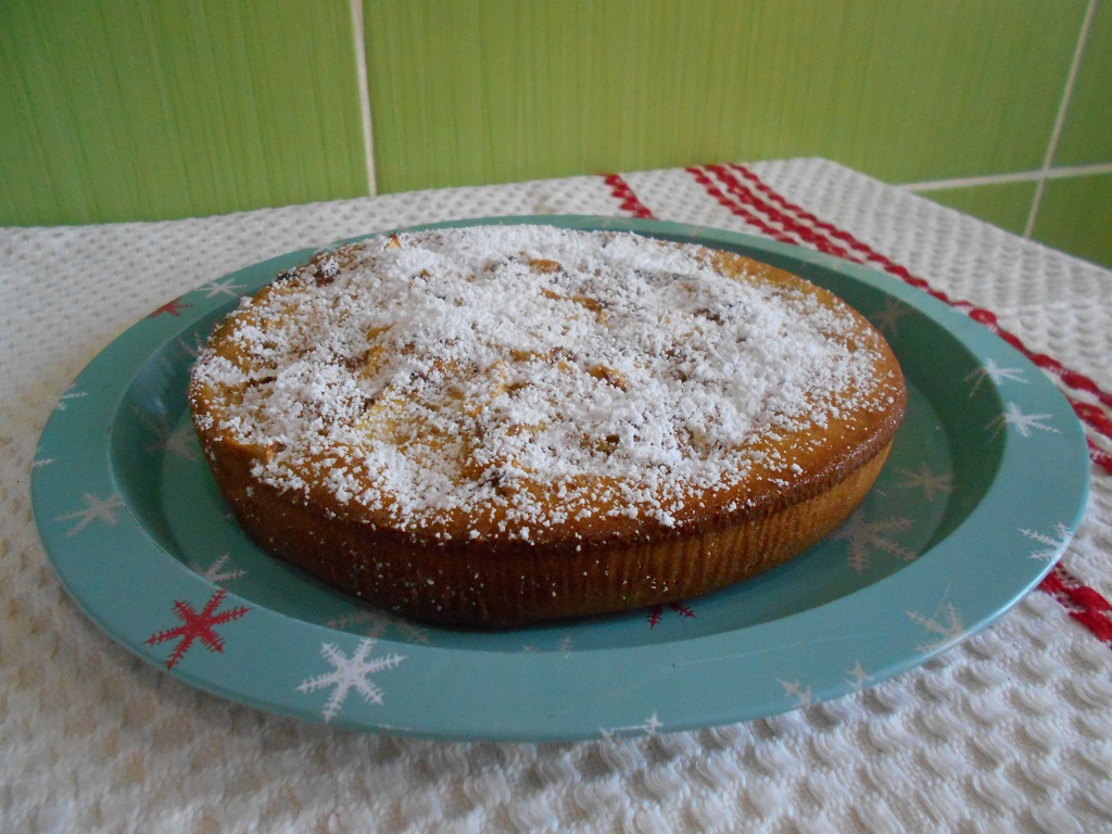 Desert clafoutis cu mere si stafide