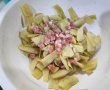 Salata de fasole verde cu bacon, cartofi si iaurt-5