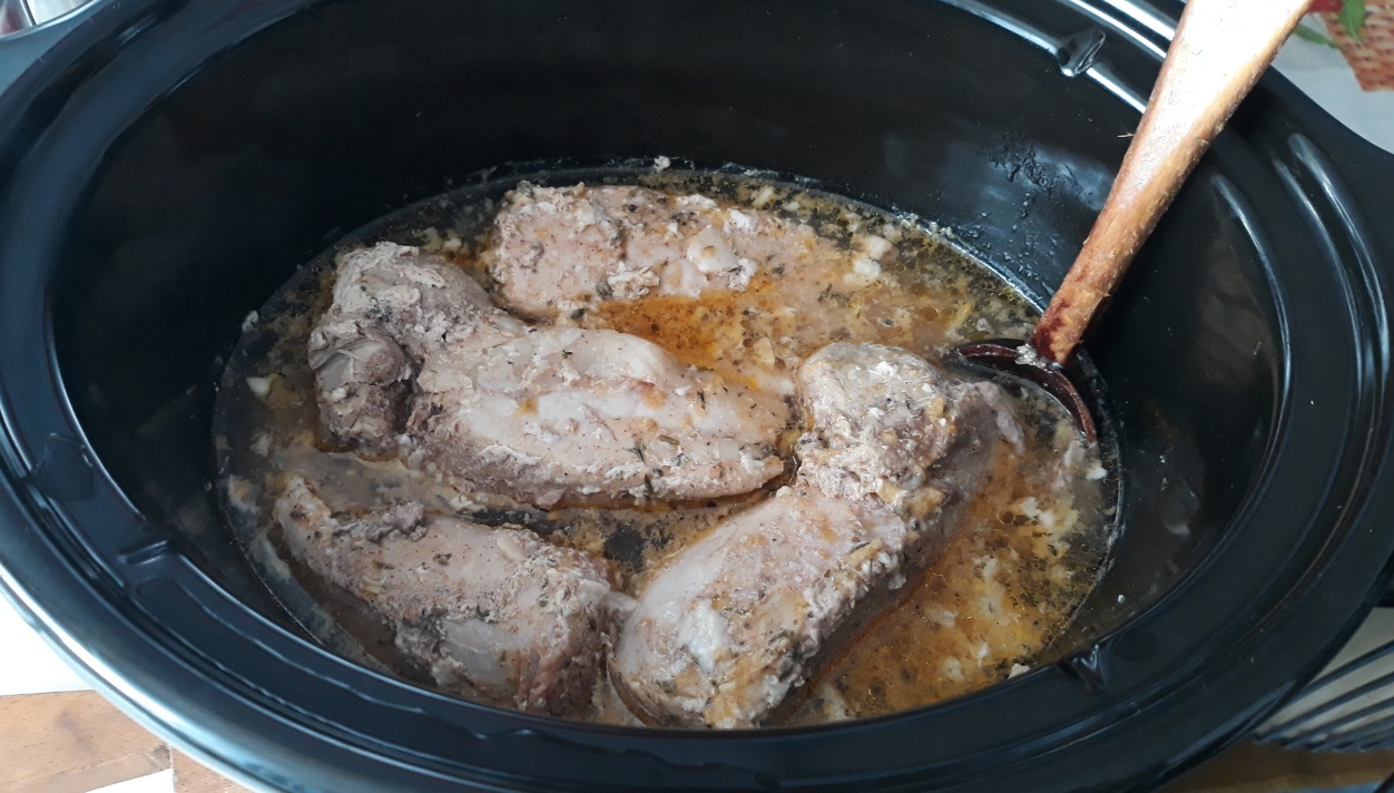 Muschiulet gatit la slow cooker Crock Pot