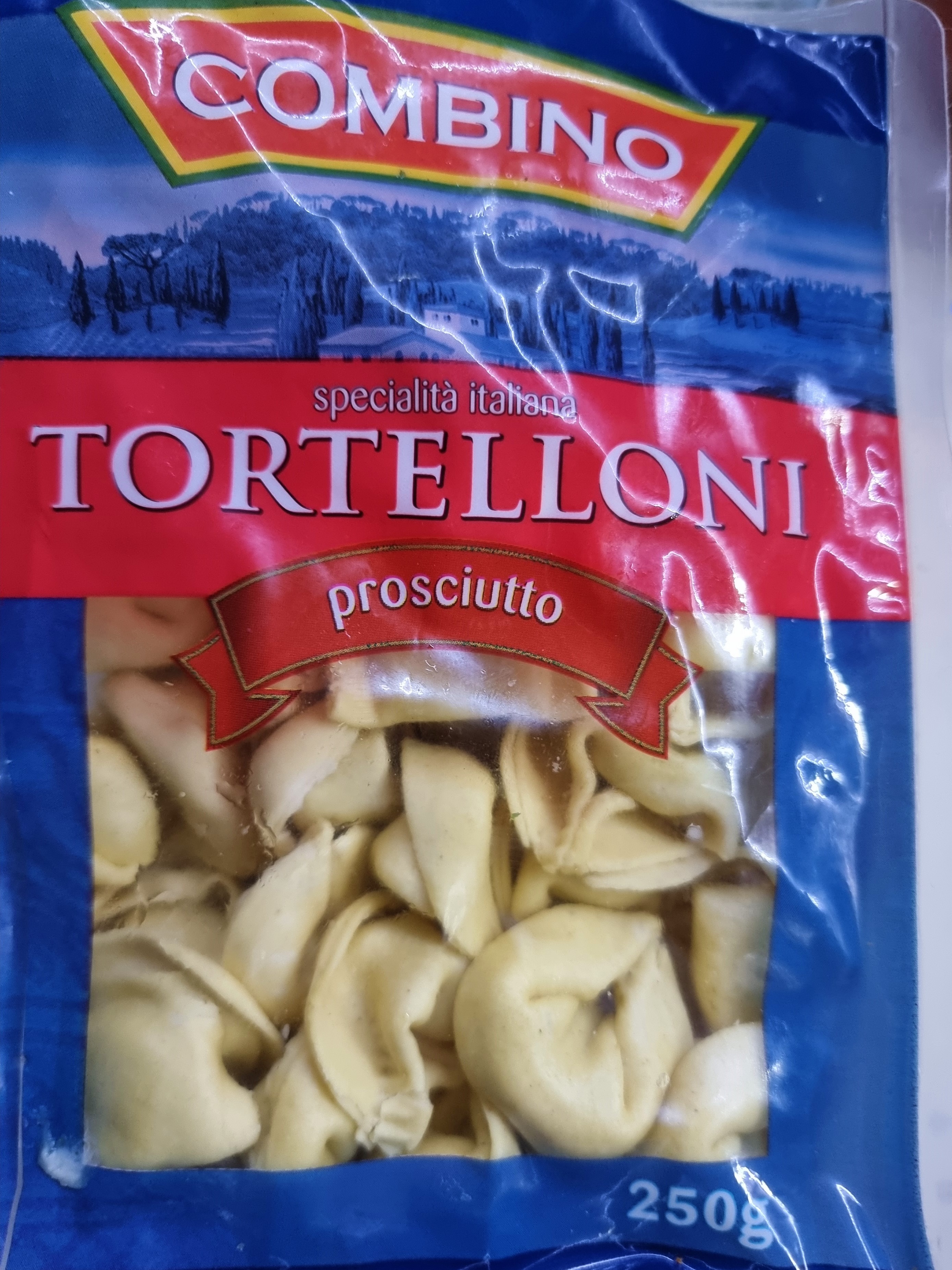 Tortellini cu pui si patru branzeturi