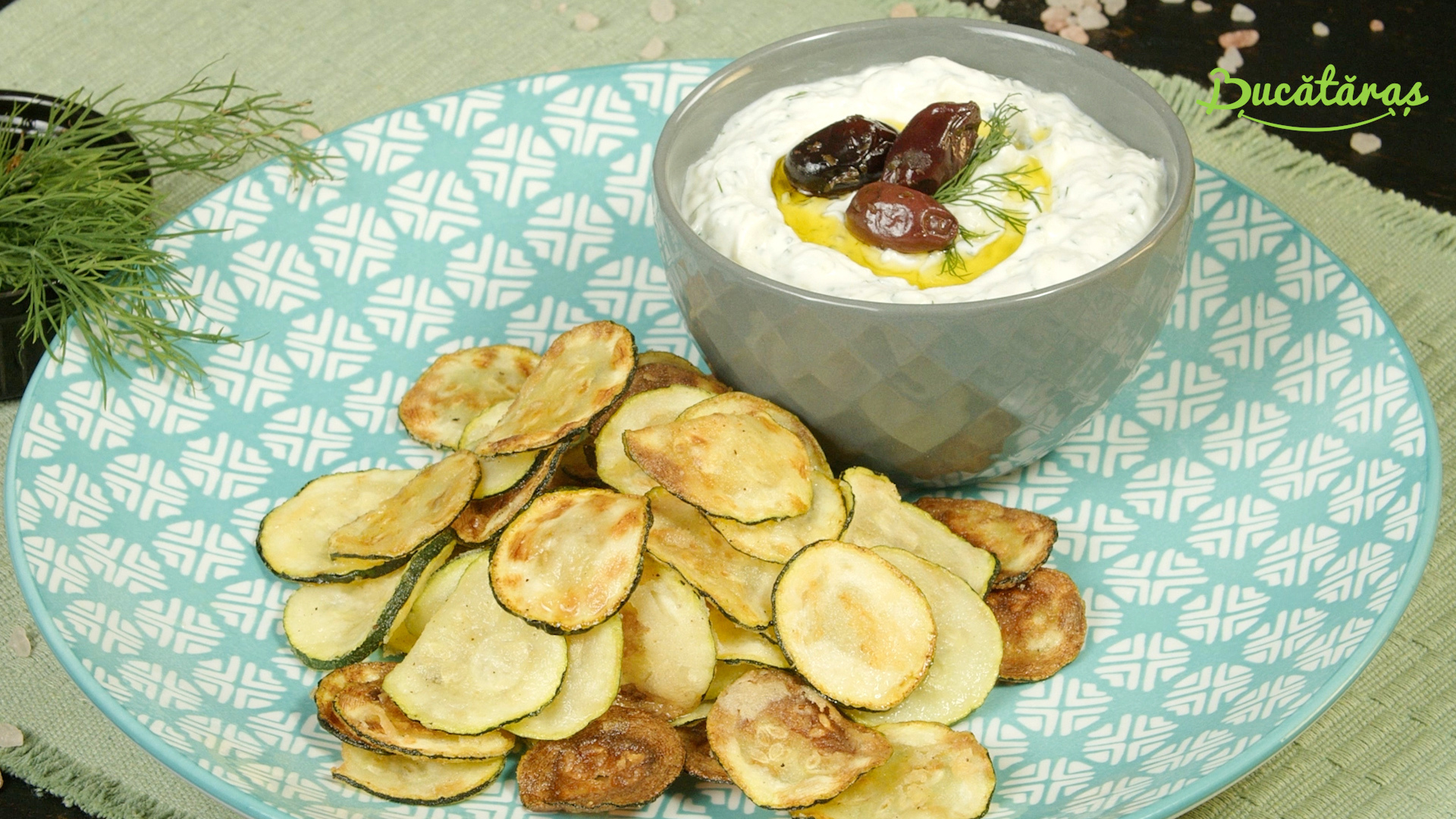 Chipsuri de zucchini cu sos tzatziki - Aperitiv grecesc savuros