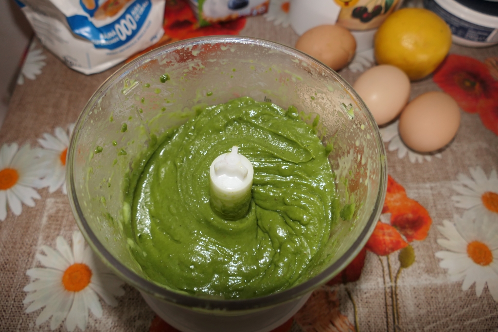 Tort cu crema de fistic - Deliciu fin si aromat