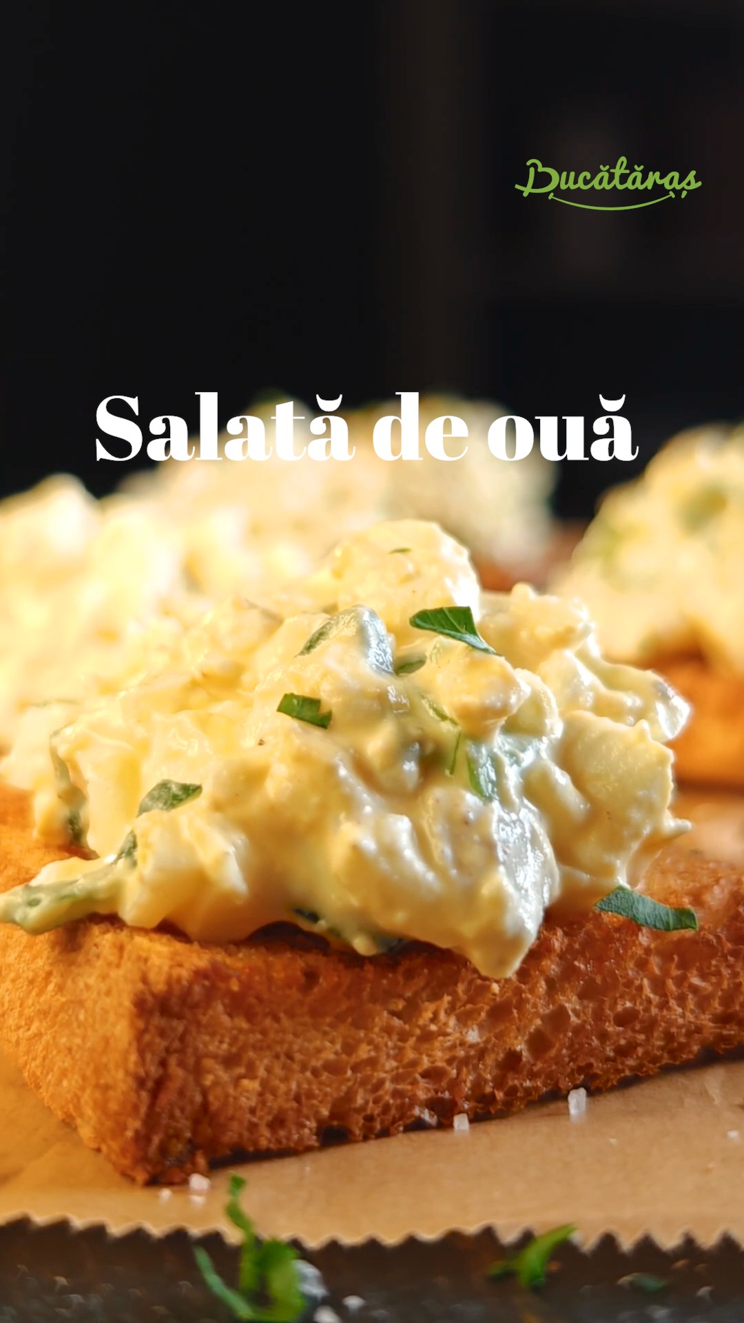Salată de ouă - Rețeta savuroasă și rapidă