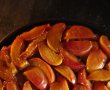 Prăjitură răsturnată cu piersici caramelizate - Rețeta delicioasă de vară-3