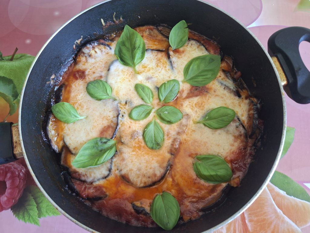 Melanzane alla parmigiana – Reteta simpla, rapida si plina de savoare 