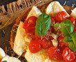 Bruschete cu roșii cherry și mozzarella - Rapide și savuroase-0